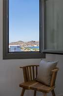 Kymo Luxury Suites Paros