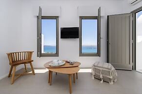 Kymo Luxury Suites Paros