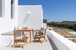 Kymo Luxury Suites Paros