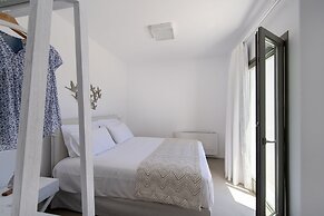 Kymo Luxury Suites Paros