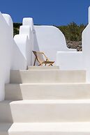 Kymo Luxury Suites Paros