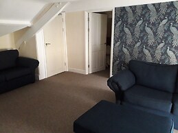 The Royal Oak Hotel
