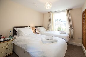 The Royal Oak Hotel
