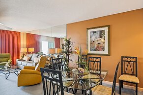 Seacrest 706 is a 2 BR Gulf Front on Okaloosa Island by RedAwning