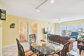 Seacrest 707 is a Gulf Front 2 BR on Okaloosa Island by RedAwning