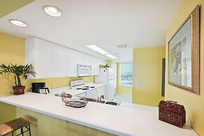 Seacrest 707 is a Gulf Front 2 BR on Okaloosa Island by RedAwning