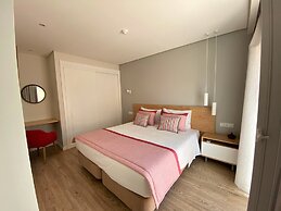 Cardeal Suites & Apartments