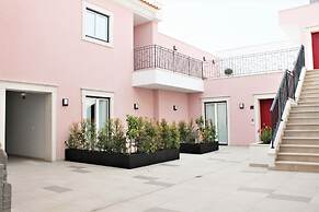 Cardeal Suites & Apartments