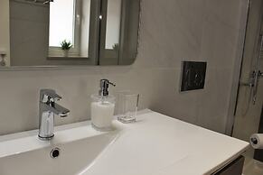 Cardeal Suites & Apartments