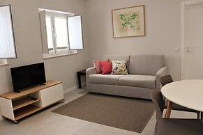 Cardeal Suites & Apartments