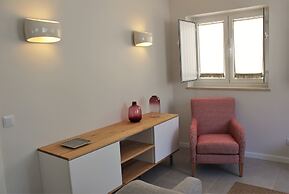 Cardeal Suites & Apartments