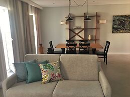 Cardeal Suites & Apartments