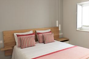 Cardeal Suites & Apartments