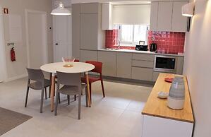 Cardeal Suites & Apartments