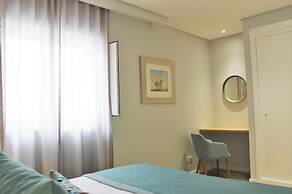 Cardeal Suites & Apartments