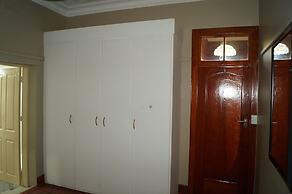 Miraton Eastgate Suites