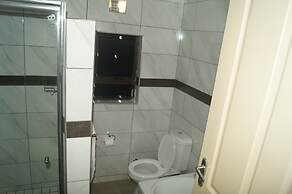 Miraton Eastgate Suites