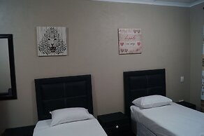 Miraton Eastgate Suites