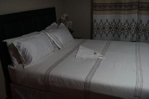 Miraton Eastgate Suites