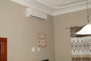 Miraton Eastgate Suites