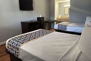 Super 8 by Wyndham Portsmouth - Norfolk