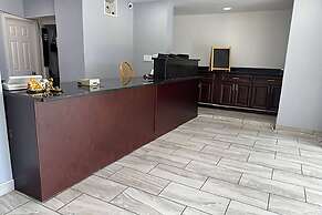 Super 8 by Wyndham Portsmouth - Norfolk