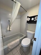 Oregon Trail Inn and Suites