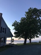 Cresthaven By the Sea