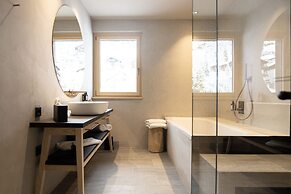 Amrai Suites