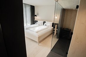 Amrai Suites