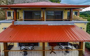 1BD Unit With Pool, AC and Great Ocean View