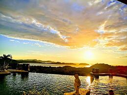 1BD Unit With Pool, AC and Great Ocean View