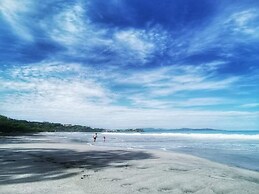 1BD Unit With Pool, AC and Great Ocean View