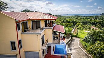 1BD Unit With Pool, AC and Great Ocean View
