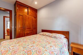 2BD Condo With Pool and Scenic Ocean View in Flamingo