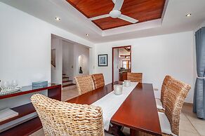 Ocean-view Villa Above Potrero Overlooking two Bays