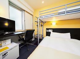 Super Hotel JR Shin-Osaka Higashiguchi