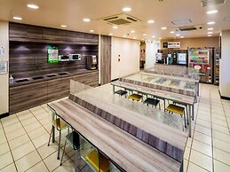 Super Hotel JR Shin-Osaka Higashiguchi