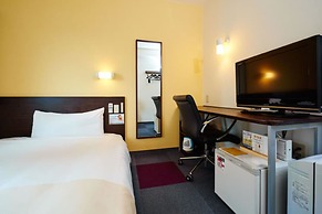 Super Hotel JR Shin-Osaka Higashiguchi