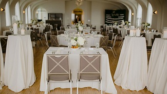 Kimpton Cottonwood by IHG