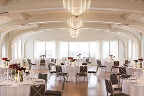 Kimpton Cottonwood by IHG