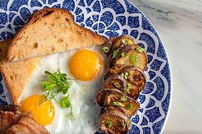 Kimpton Cottonwood by IHG