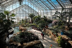 Kimpton Cottonwood by IHG