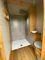 Beautiful Rural Yurt With Wood Fired hot tub