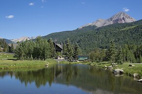 Cascade Village Two Bedroom Wintergreen Condo by RedAwning