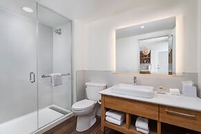 Element Knoxville West