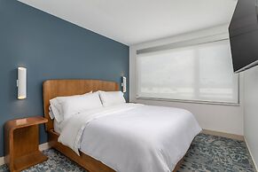 Element Knoxville West