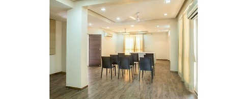 Hotel Shrimad Residency