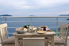 Blue Island Luxury Hotel - Adults Only