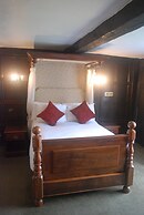The Radnorshire Arms Hotel